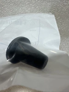 Genuine Land Rover OEM Cat - Nut LR074674 - Imagen 1 de 4