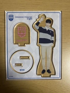 Expositor de figuras de acrílico con soporte TXT Café Subin abierto una vez desde Japón - Imagen 1 de 1