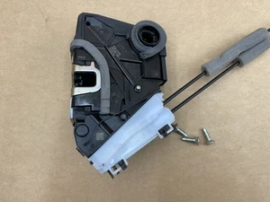 721417. Honda CR-V 2023-2025 Rear LH Side Door Lock Latch Actuator OEM - Picture 1 of 11