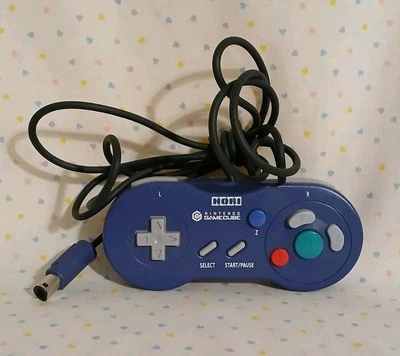 Nintendo HORI GameCube Digital Controller Pad Purple Violet Indigo - Image 1 of 4