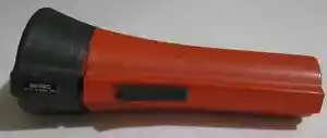 Linterna naranja vintage OREC 18,50 cm de largo estado de funcionamiento hecha en Inglaterra - Imagen 1 de 11