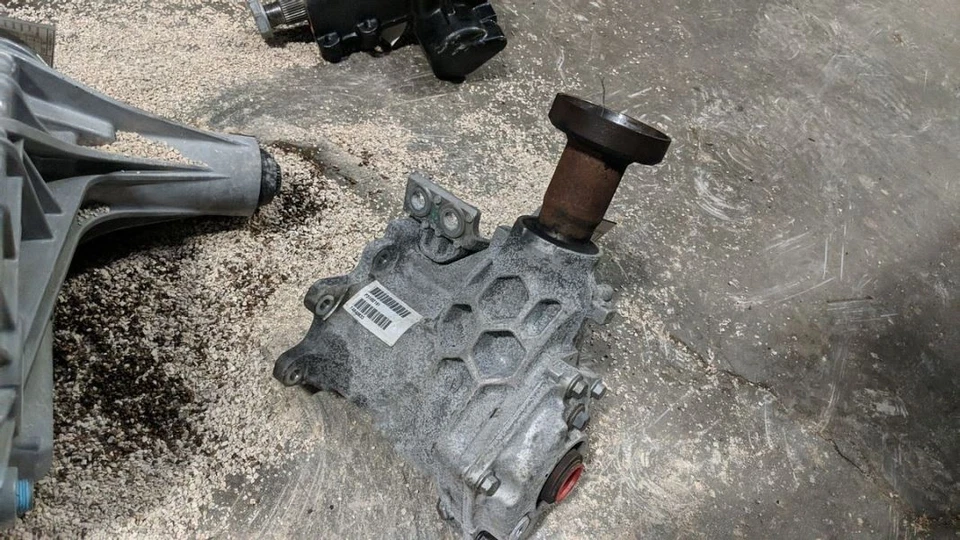 Estuche de transferencia 360105068 compatible con 17-20 Volvo S90 2248649 Foto 1 de 4