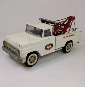 1960's Tonka AA Wrecker Tow Truck Missing Siren Light - Picture 1 of 14