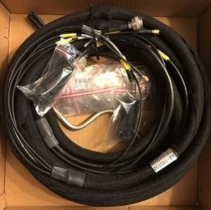 NEU COBHAM SATCOM EXPLORER 8100 VSAT SATELLITENANTENNE STEUERKABELBAUM - Bild 1 von 4