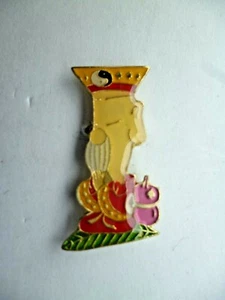 INSIGNIA DE SOLAPA COLECCIONABLE CABALLERO SABIO. - Imagen 1 de 1