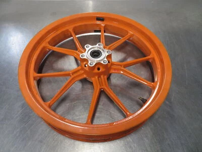 EB879 2016 16 KTM RC 390 LLANTA DELANTERA DAÑOS EN LA RUEDA Foto 1 de 4