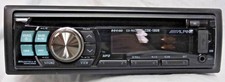 Land Rover OEM Am/Fm CD MP3 Radio Defender 2007+Alpine CDE-130R Nuovo