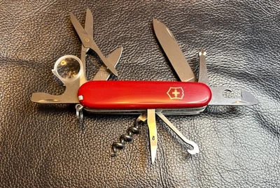 Victorinox EXPLORER Swiss Army Knife - Red - 91mm - Image 1 of 4