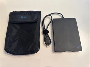 Vintage IBM Portable Diskette Drive USB 3.5 inch - Photo 1/3