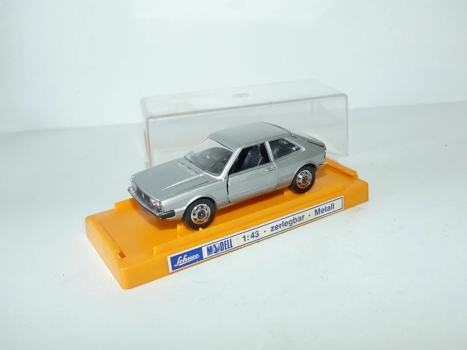 VW SCIROCCO I Gris SCHUCO 1:43 - Photo 1/2