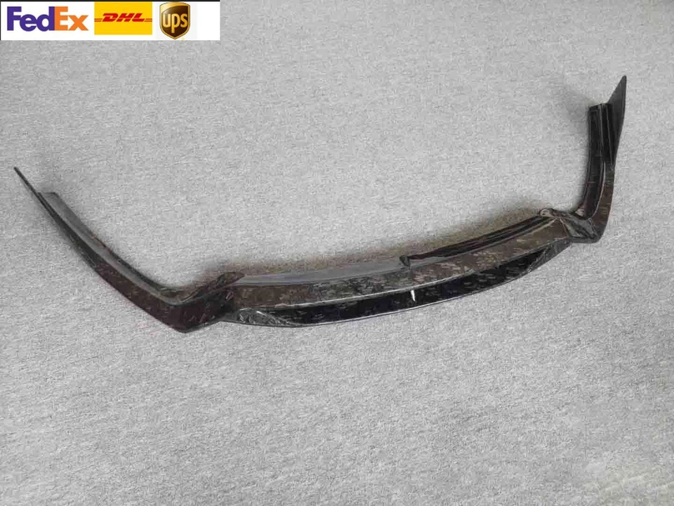 Divisor de lábios dianteiro de fibra de carbono forjado real para Ferrari F12 Berlinetta - Imagem 1 de 3