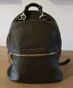 tommy hilfiger khaki / dark green small everyday backpack women - Picture 1 of 9