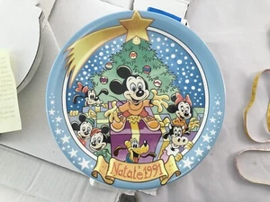 Piatto In Ceramica Walt Disney Topolino Natale 1991. Plate Vintage Mickey Mouse. - Foto 1 di 8