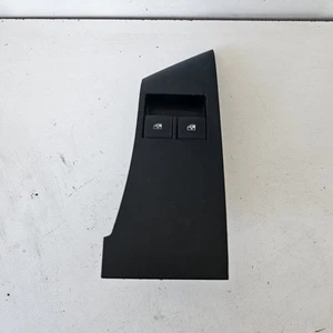POWER WINDOW SWITCH Right Driver FRONT (MASTER SWITCH) Holden Astra PJ GTC - Picture 1 of 3