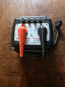Lionel 1033 Multi-Control Transformer, a power supply unit for model trains - Picture 1 of 7