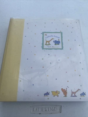 Álbum de fotos de bebê Carters John Lennon - Imagem 1 de 4