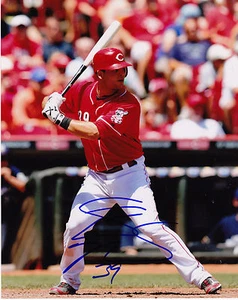 DEVIN MESORACO CINCINNATI REDS ACTION SIGNED 8x10 - Picture 1 of 1