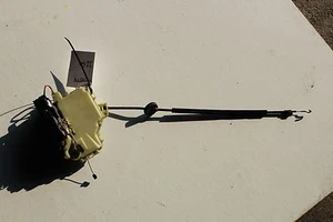 2005-2010 VW VOLKSWAGEN JETTA FRONT DRIVER LEFT LOCK ACTUATOR & LATCH ASSY 2250 - Picture 1 of 10
