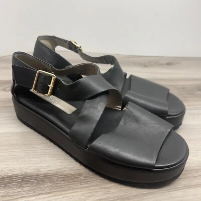 Sandália Feminina AGL Tamanho 37.5 Plataforma Sola Robusta Gladiador Sapato de Couro Preto - Imagem 1 de 4