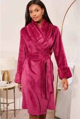 LIPSY Ladies Red Shawl Collar Fur Trim Supersoft Robe Dressing Gown UK 14 ~ BNWT - Image 1 of 4
