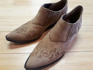 Vintage Circle S Brand Boots Cowgirl ankle Booties size 6.5 Leather Brazil Made - Picture 1 of 5