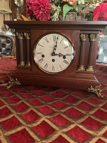 Howard Miller Mantel Clock / Chimes Cover
