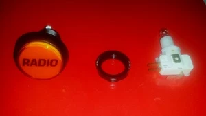 CRUIS'N WORLD NEW OLD STOCK RADIO BUTTON - Bild 1 von 1