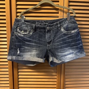 Ariya Jeans bestickte Glitzer Shorts mit Nieten M-L Curvy - Bild 1 von 7