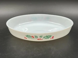 Termocrisa PYR-O-RAY Milk Glass Holly Oval Casserole - Picture 1 of 8