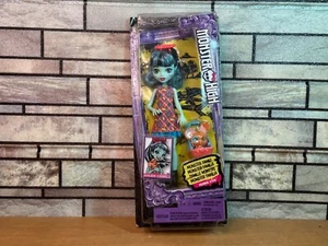 Monster High Alivia Stein w Gigawatt, Monster's Family Frankie Stein, Ship Daily - Picture 1 of 2
