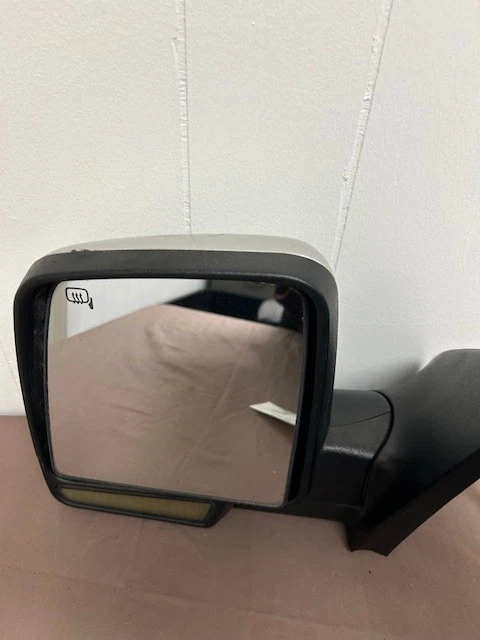 OEM, SIDE MIRROR ASSEMBLY, LH DRIVER, SILVER, 2004 LINCOLN AVIATOR - Imagem 1 de 4