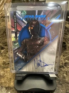 Chris Bartlett as Teacher Droid 2022 Topps Star Wars Masterwork Blue Auto /99 - Picture 1 of 2