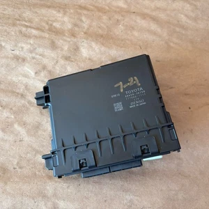 15 Lexus GS350 Temperature A/C Heat Air Amplifier Control Module 88650-3A350 - Picture 1 of 9
