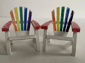 2 Mini Adirondack Stühle Kuchen Topper Tischland Regenbogen Distressed Beach Pride - Bild 1 von 24