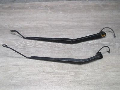 2004-2009 CADILLAC XLR FRONT LEFT & RIGHT WINDSHIELD WIPER ARM SET OF 2 - Image 1 of 4