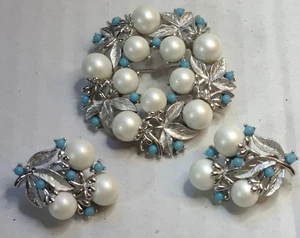 Sarah Coventry, "Alaskan Summer",1961, brooch with clip earrings - Picture 1 of 9