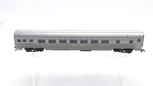 IHC 6801 HO Scale Southern Railway Corrugated Coach Car #1561 EX - Picture 1 of 7