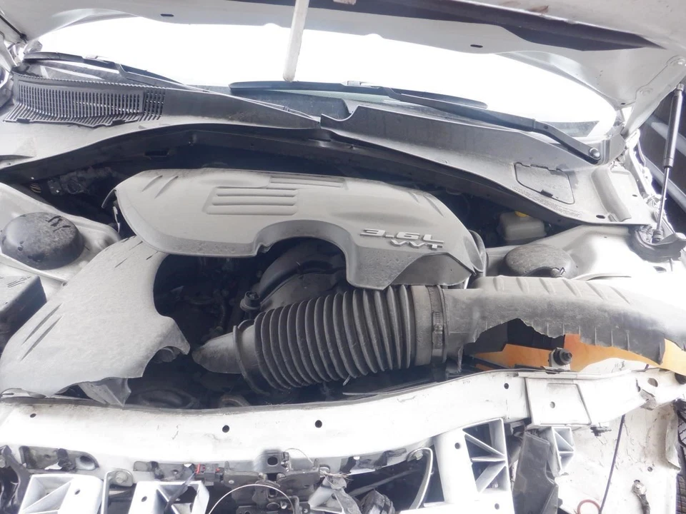 Módulo de control electrónico ECM del motor 3,6 L compatible con 13 300 29138023 Foto 1 de 4