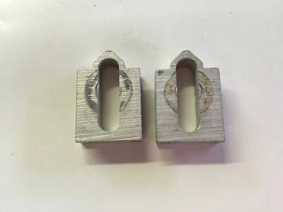 70 71 Ford Torino GT Fastback Cobra Steering Column Mount Bracket Spacer Inserts Foto 1 de 2