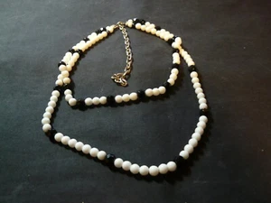 Collier femme fantaisie – 23 cm – imitation perles – REF 658 – Élégance vintage - Picture 1 of 3