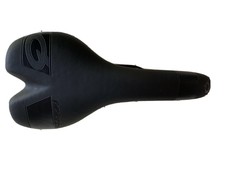 prologo nago rs saddle