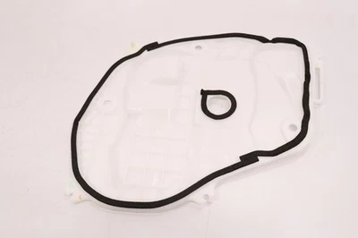 Toyota Prius 2016-2022 puerta delantera derecha orificio de servicio cubierta panel OEM 6783147120 Foto 1 de 4