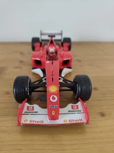 MATTEL HOT WHEELS 54626 FERRARI F2002 SCHUMACHER WORLD CH. 1/18 F1 SCALE MODEL - Foto 1 di 5