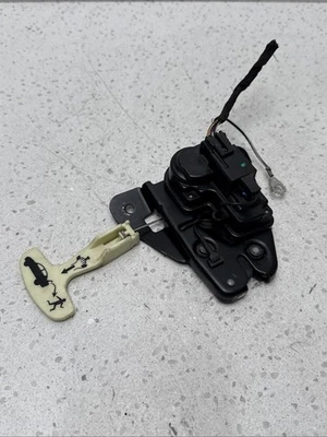 2011 - 2014 Chrysler 200 Trunk Deck Lid Lock Latch Power Actuator OEM - Image 1 of 4