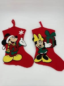 Medias de fieltro de Navidad Mickey y Minnie aplique 3D rojo verde 16 pulgadas Disney - Imagen 1 de 8