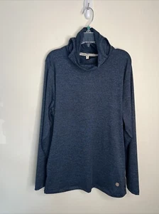 MAX STUDIO Performance Women’s M Long Thumbhole Sleeve Top W/Pockets NWOT - Picture 1 of 13