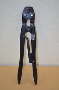 JST Hand Crimp Tool YC-110R - Picture 1 of 8
