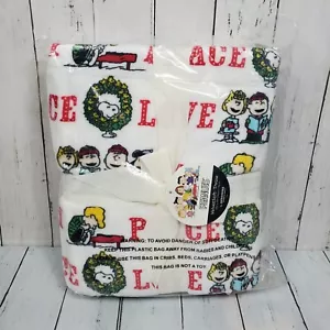 Berkshire Peanuts Velvet Soft Throw Blanket Christmas Snoopy Charlie Brown NEW - Picture 1 of 6