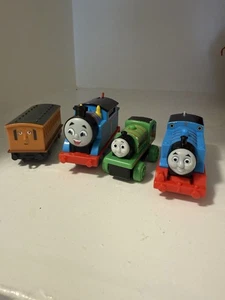 Thomas the Tank Engine Züge 4 Stück - Bild 1 von 6