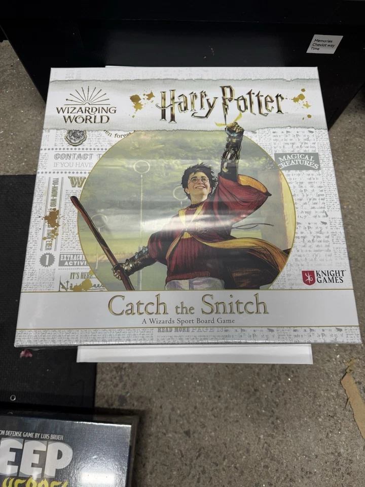 Harry Potter Quidditch Game Catch the Snitch - Image 1 of 1